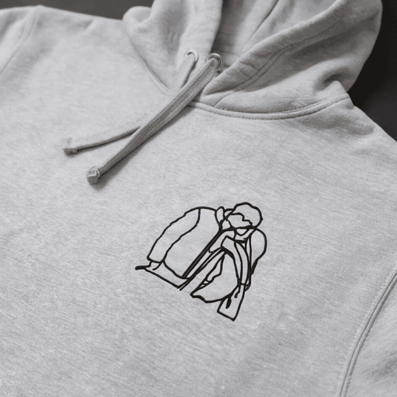 sudadera silueta bordada